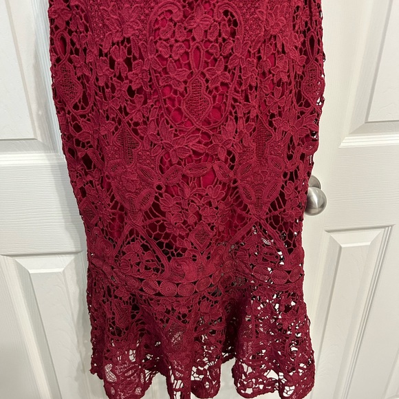 TWO SISTERS Red Elegant, High Neck Sleeveless Lace Dress ￼ - Picture 9 of 11
